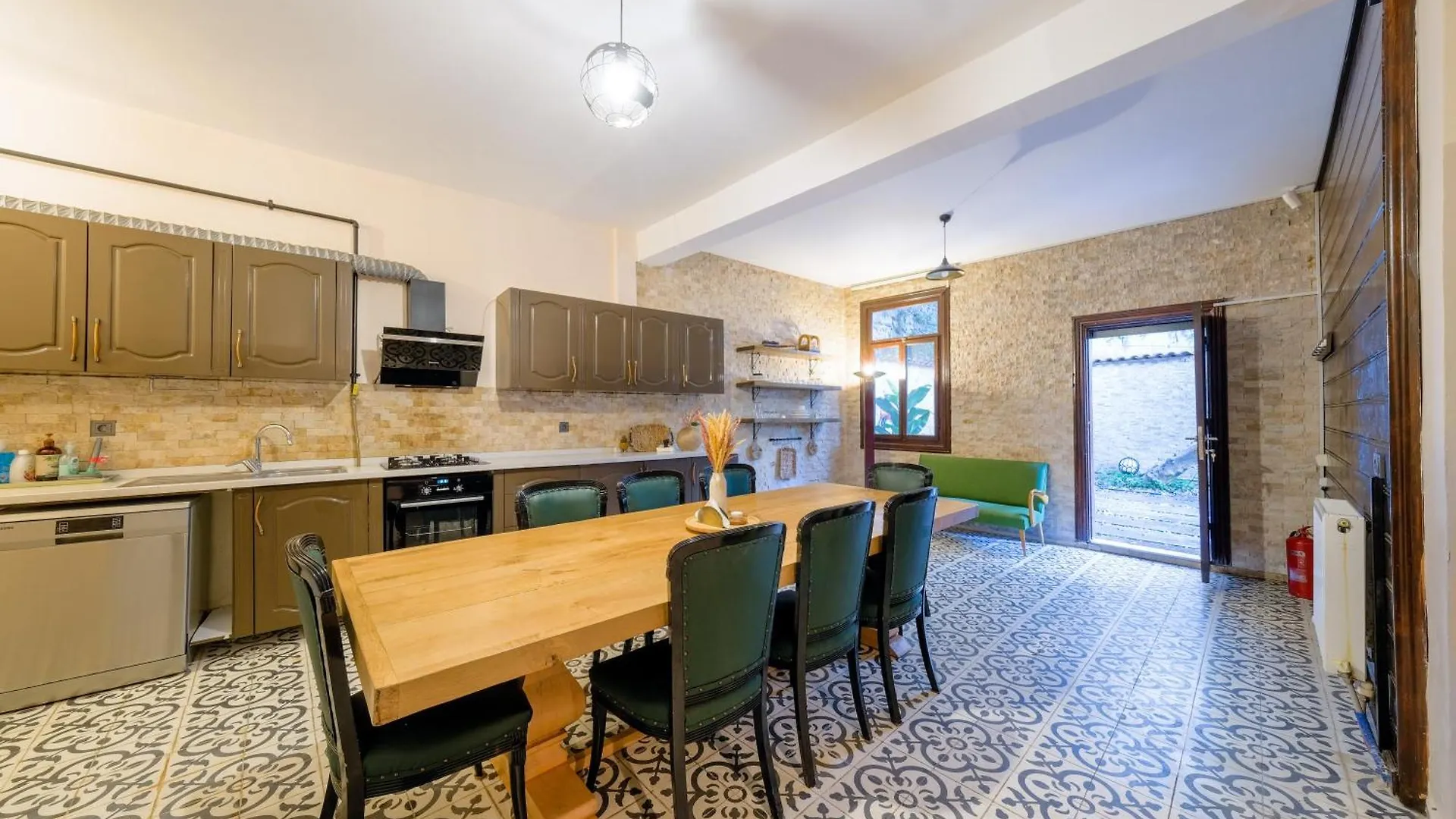 The Kosk -5Br Villa With Turkish Bath- City Centre Estambul
